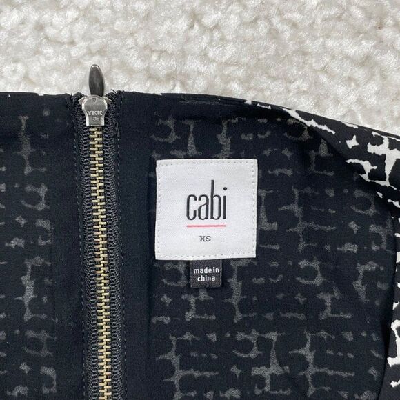 Cabi Broken Check Houndstooth Sleeveless Blouse Top - Picture 5 of 10